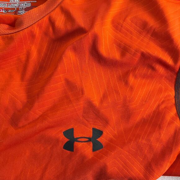 Under Armour 3 T-Shirt Bundle - Picture 3 of 8